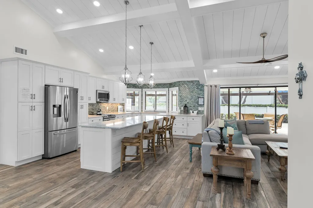 34 Tahiti Road Marco Island FL 34145