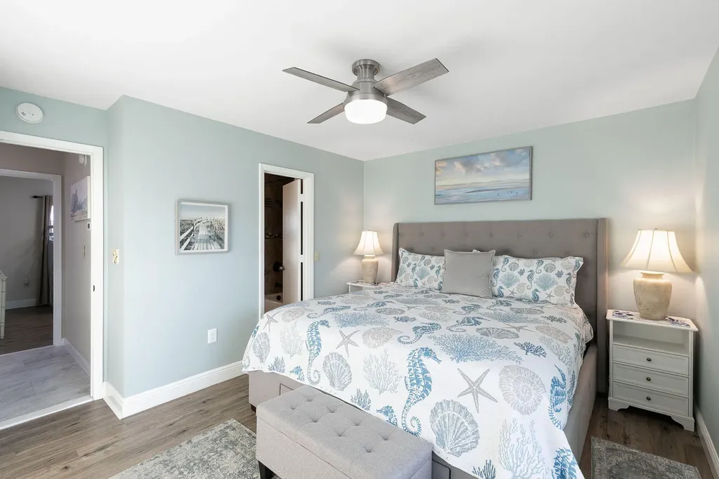 1332 Delbrook N Marco Island FL 34145