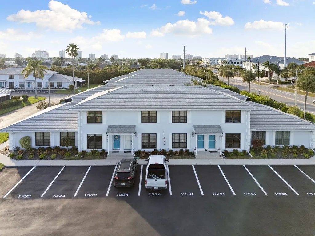 1332 Delbrook N Marco Island FL 34145