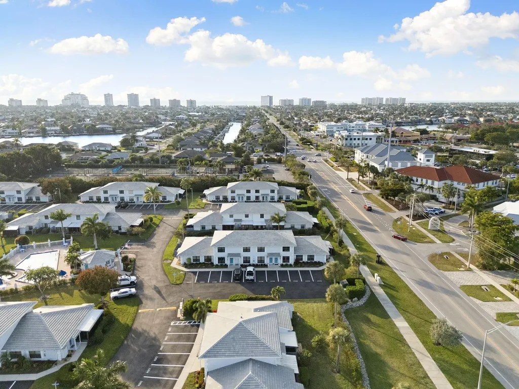 1332 Delbrook N Marco Island FL 34145