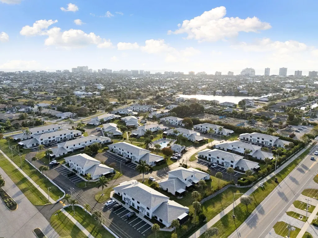 1332 Delbrook N Marco Island FL 34145