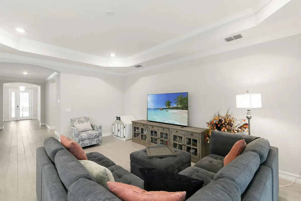 387 Grace Bay Lane Naples FL 34114