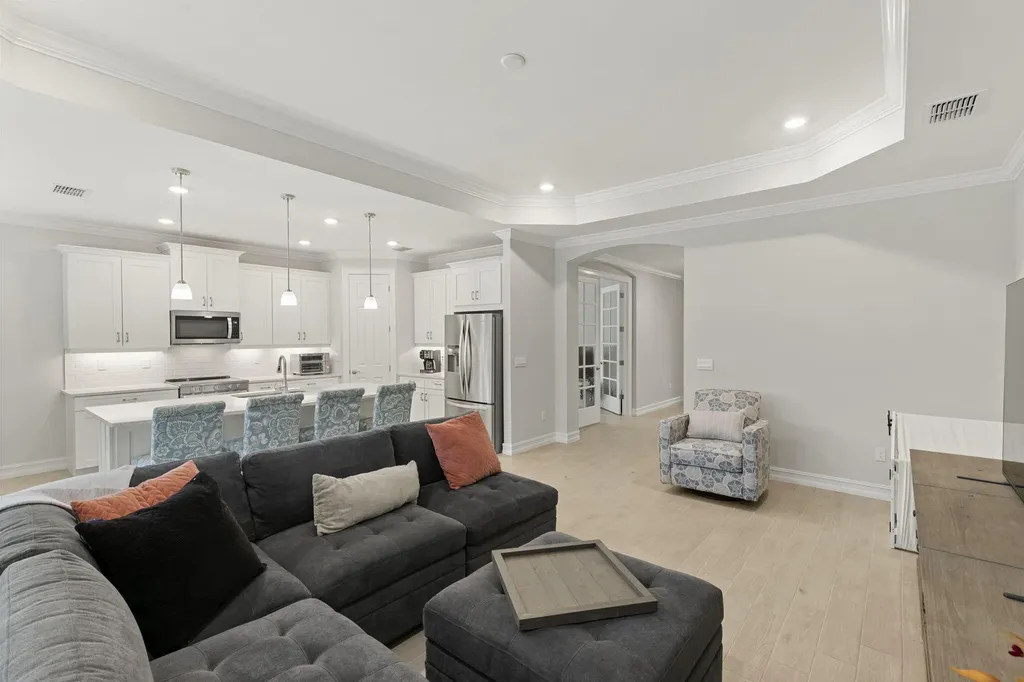 387 Grace Bay Lane Naples FL 34114