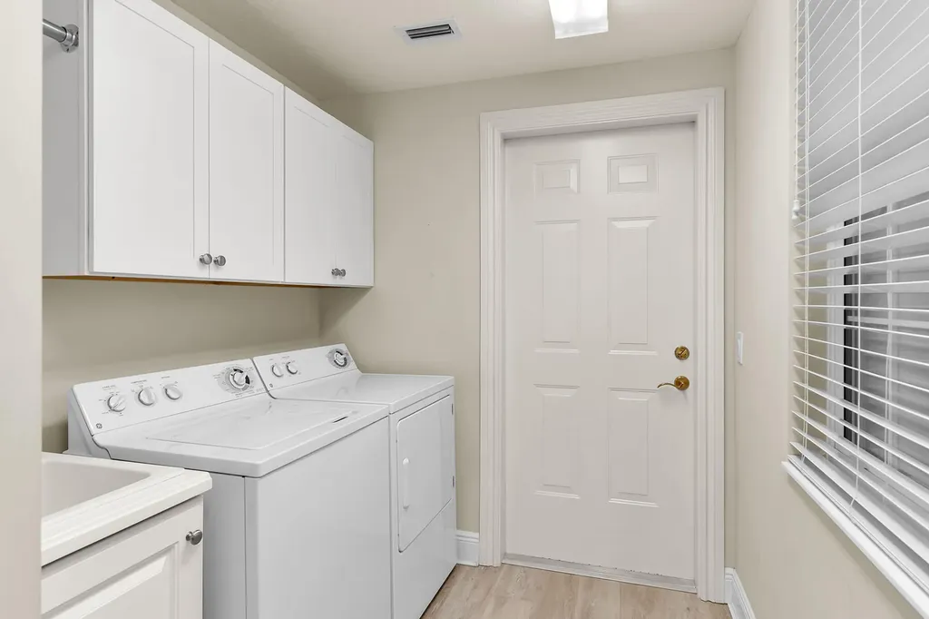 9205 Museo Circle Naples FL 34114