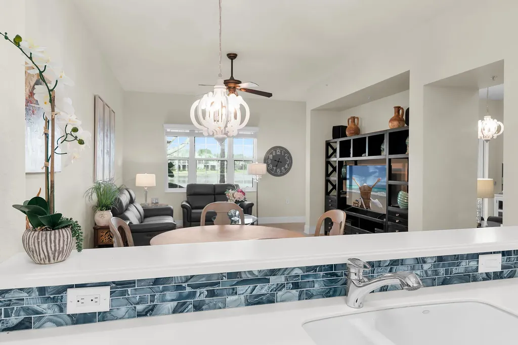 9205 Museo Circle Naples FL 34114