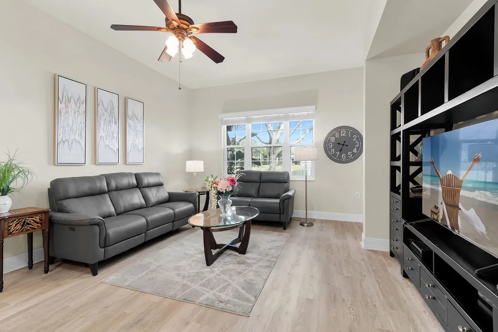 9205 Museo Circle Naples FL 34114