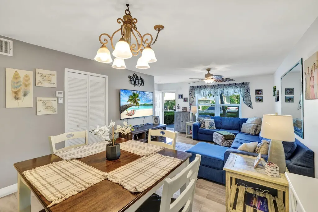 731 W Elkcam Circle Marco Island FL 34145