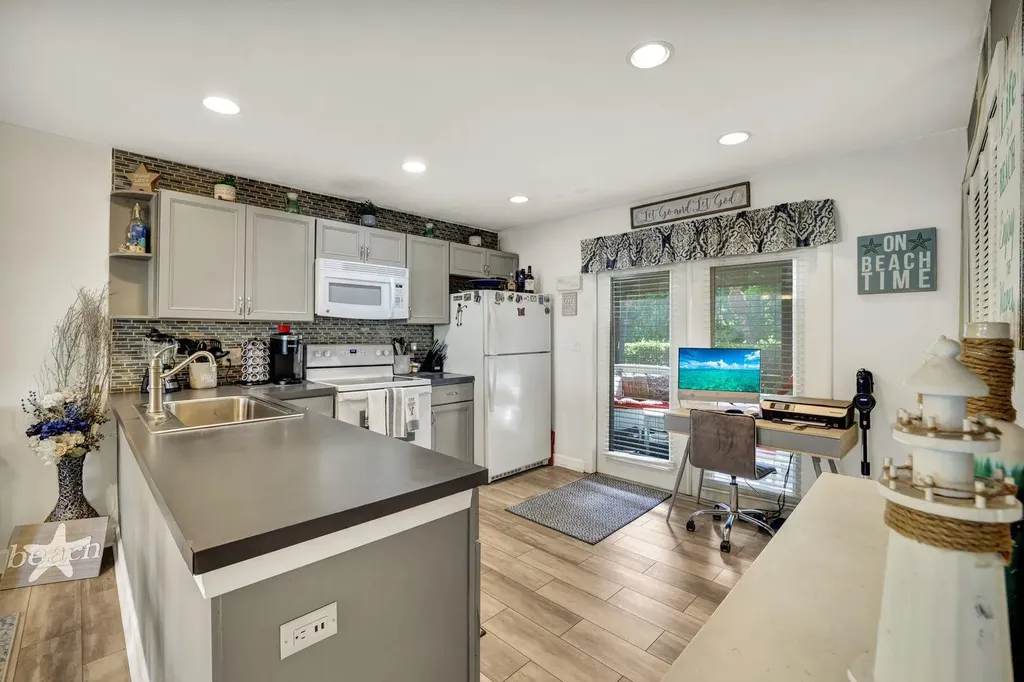 731 W Elkcam Circle Marco Island FL 34145