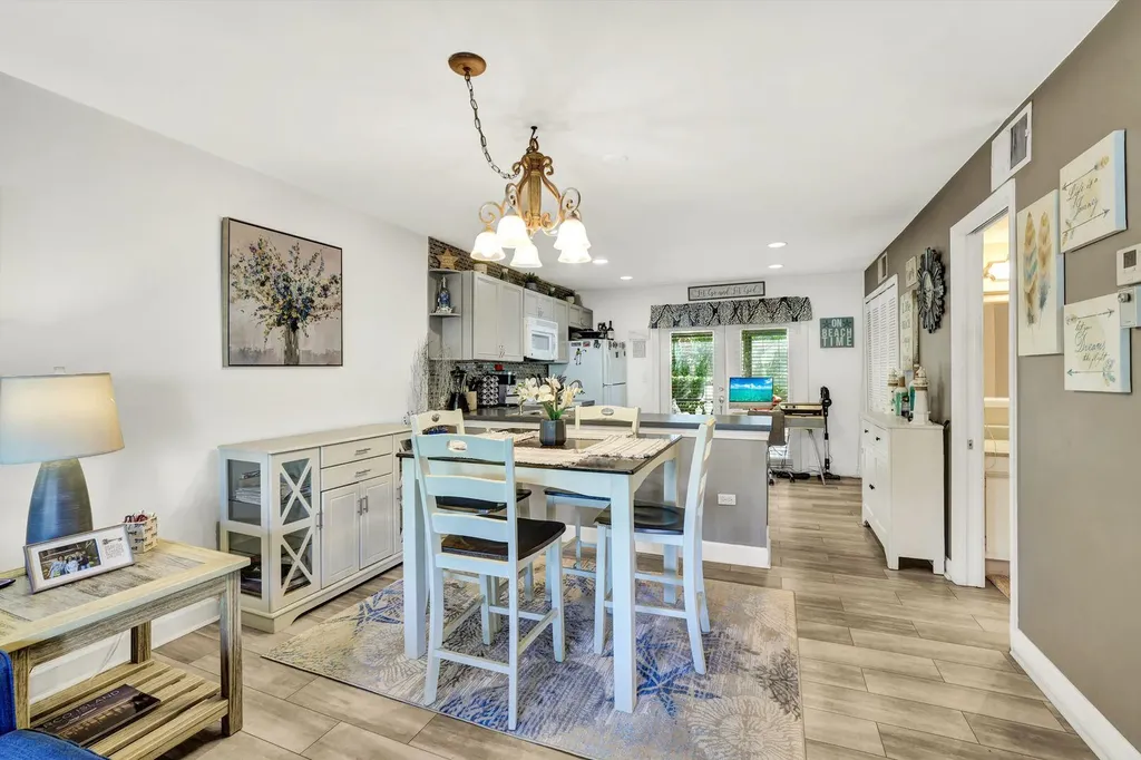 731 W Elkcam Circle Marco Island FL 34145