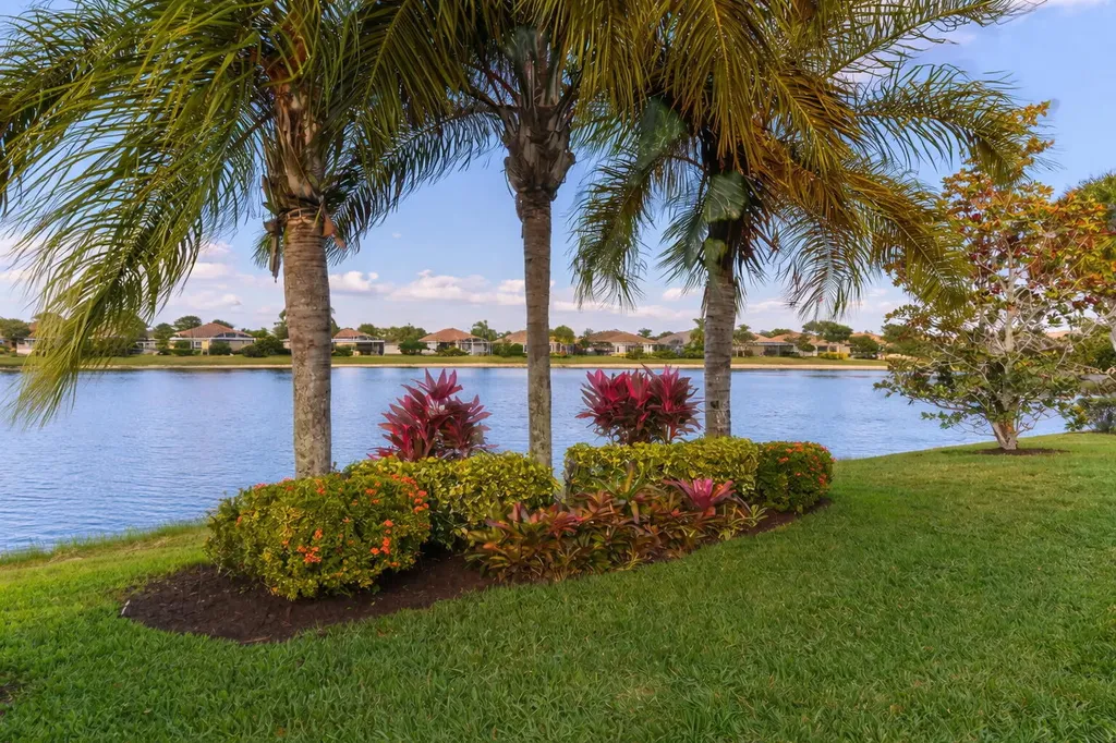 8595 Palermo Court Naples FL 34114