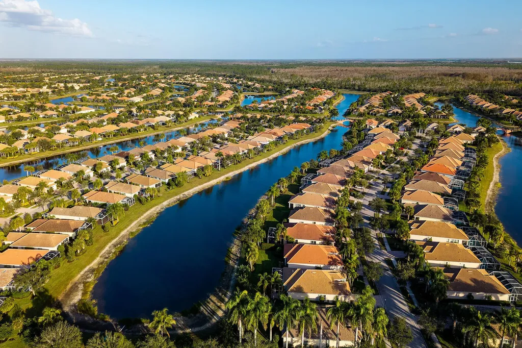 8595 Palermo Court Naples FL 34114