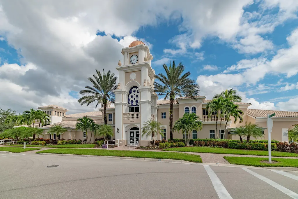 8595 Palermo Court Naples FL 34114