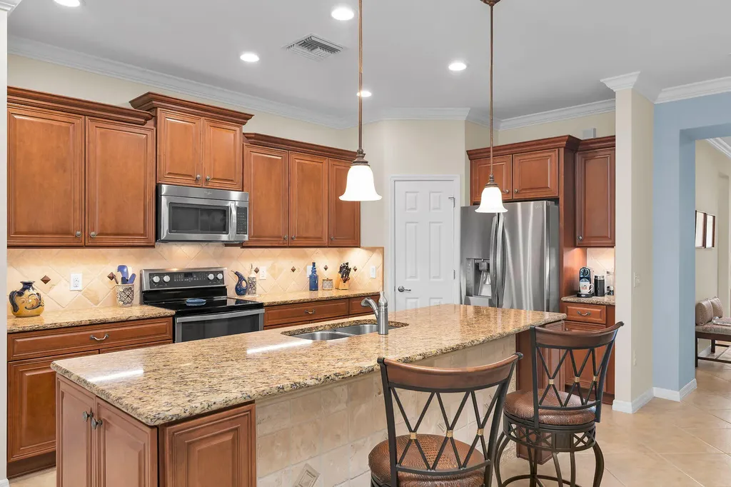 8595 Palermo Court Naples FL 34114