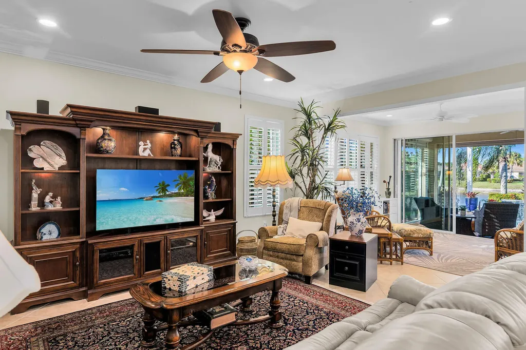 8595 Palermo Court Naples FL 34114