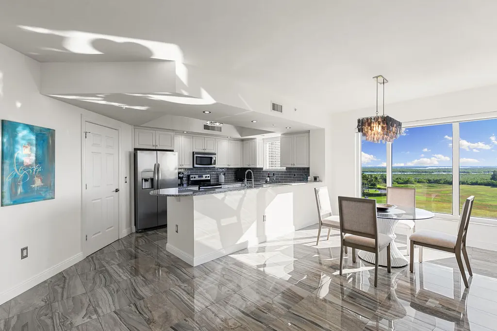 1065 Borghese Naples FL 34114