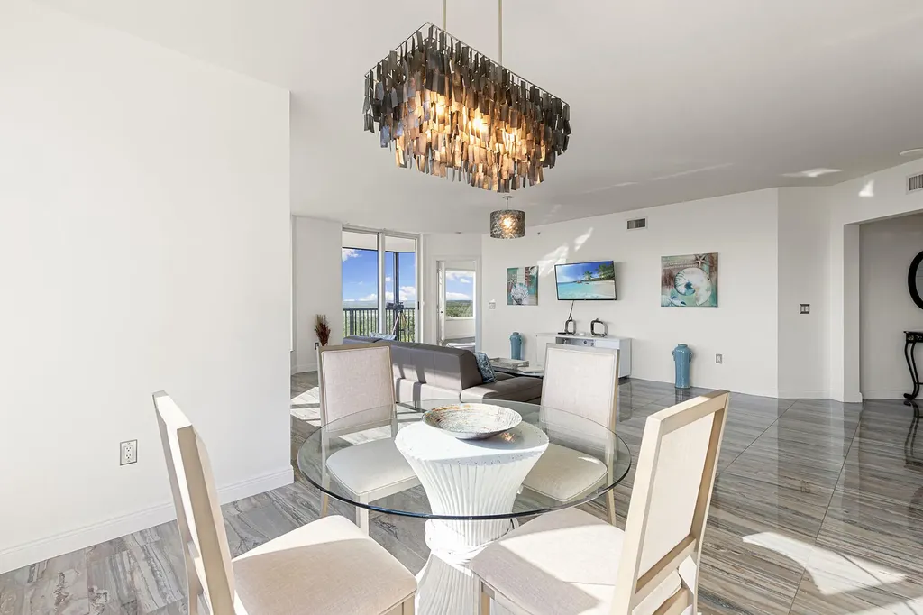 1065 Borghese Naples FL 34114