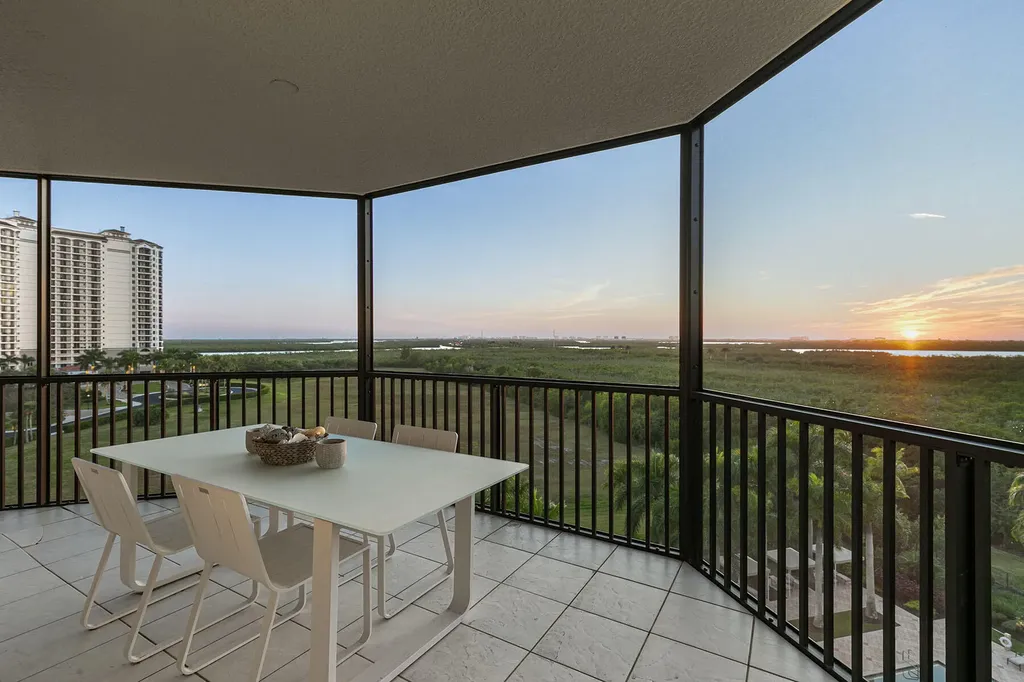 1065 Borghese Naples FL 34114