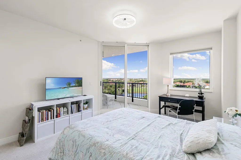 1065 Borghese Naples FL 34114