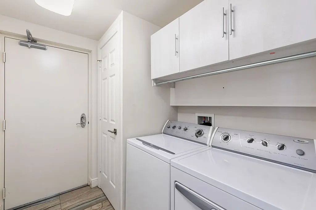 1065 Borghese Naples FL 34114