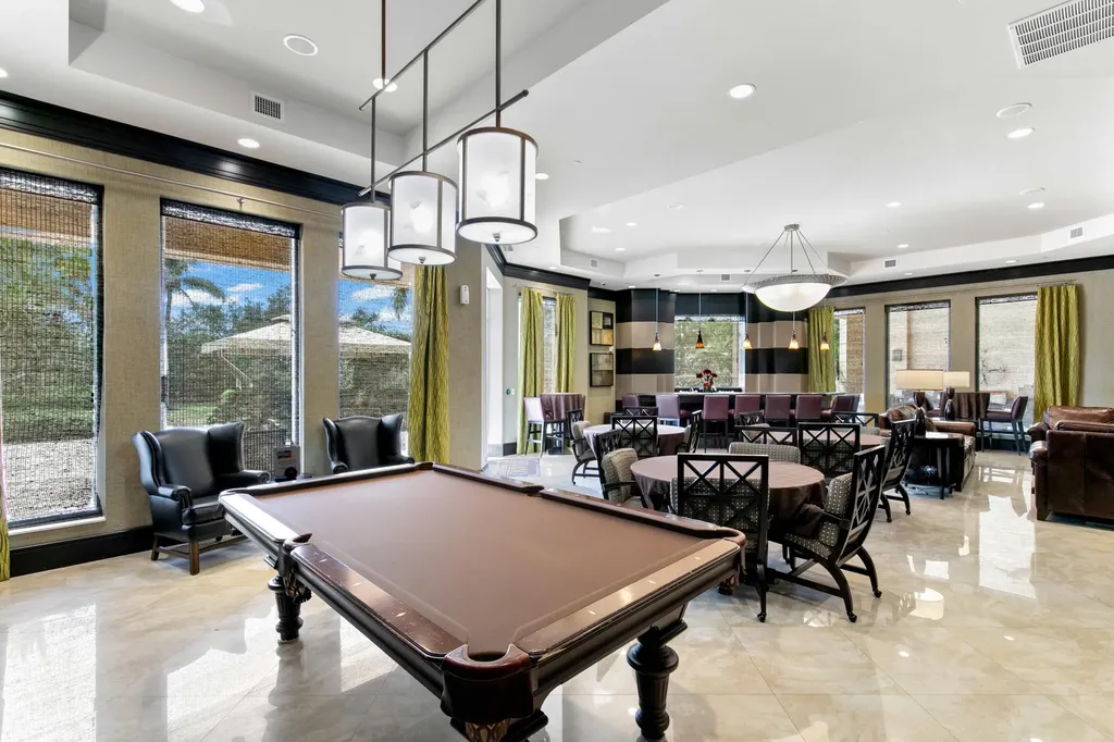 1065 Borghese Naples FL 34114