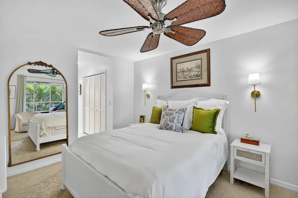 3136 Kings Lake Boulevard Naples FL 34112