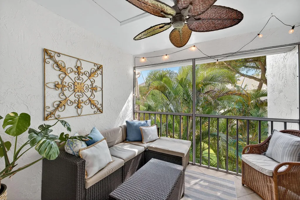 3136 Kings Lake Boulevard Naples FL 34112