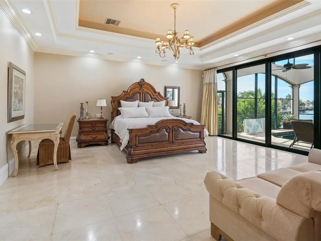 689 Rockport Court Marco Island FL 34145