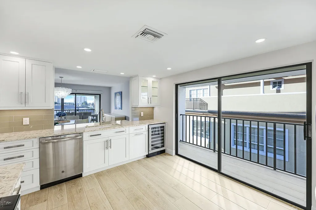 910 Panama Court Marco Island FL 34145