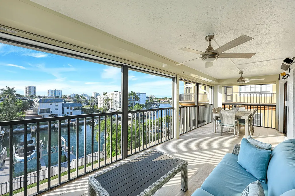 910 Panama Court Marco Island FL 34145