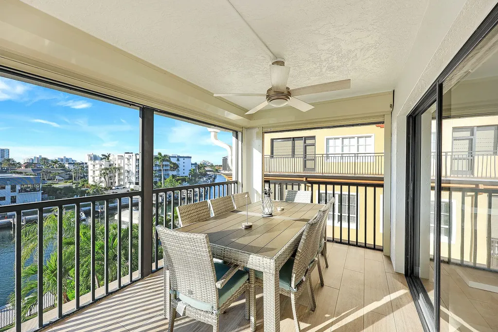 910 Panama Court Marco Island FL 34145