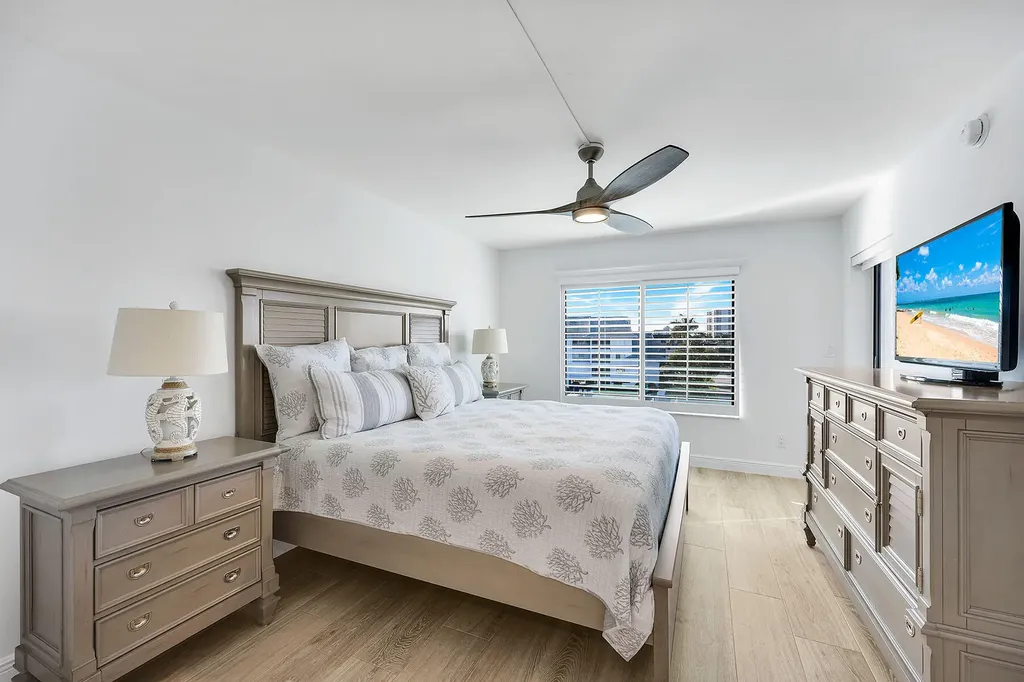 910 Panama Court Marco Island FL 34145