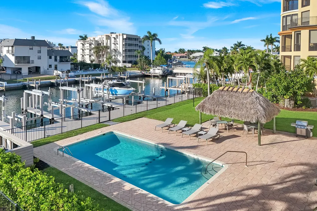 910 Panama Court Marco Island FL 34145