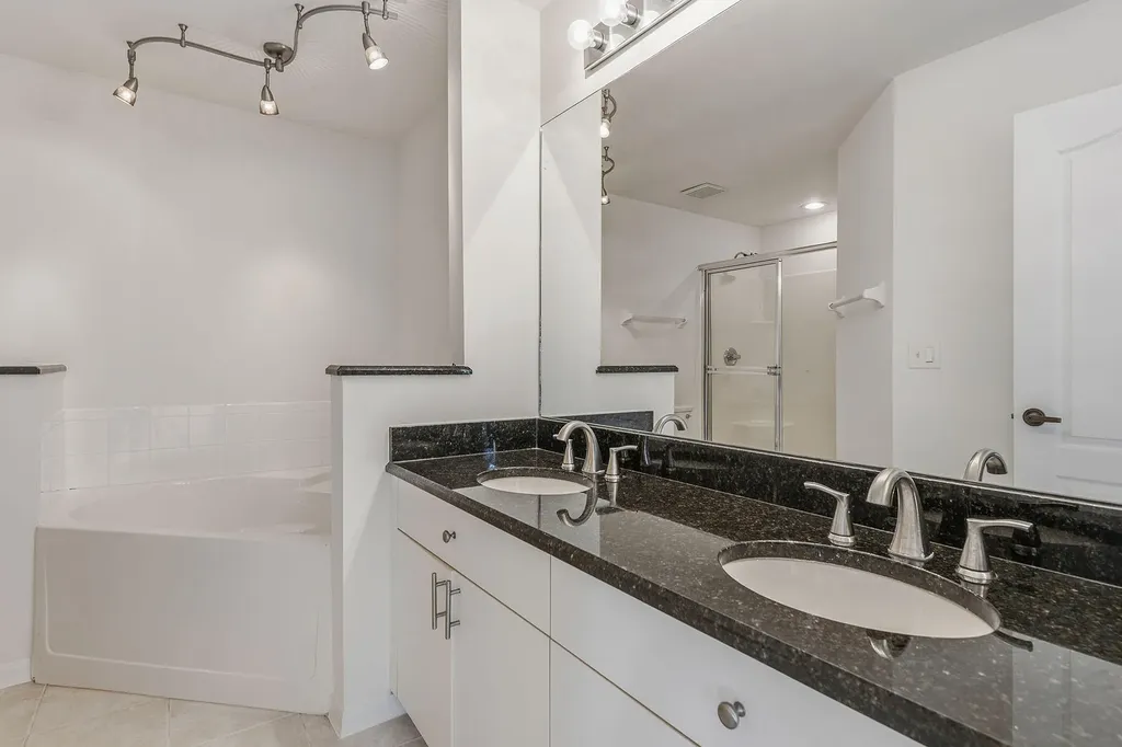 1378 Mainsail Drive Naples FL 34114