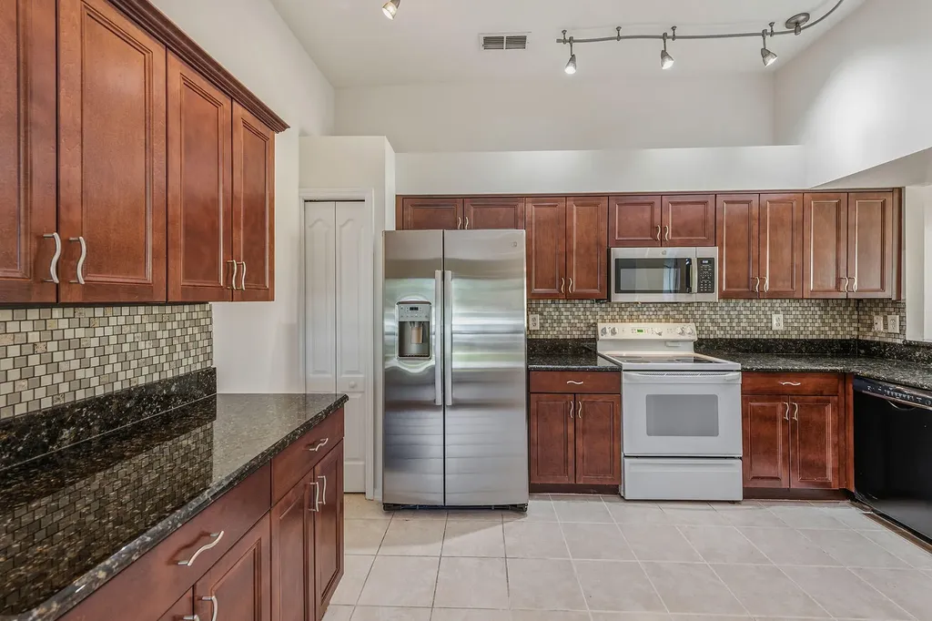 1378 Mainsail Drive Naples FL 34114