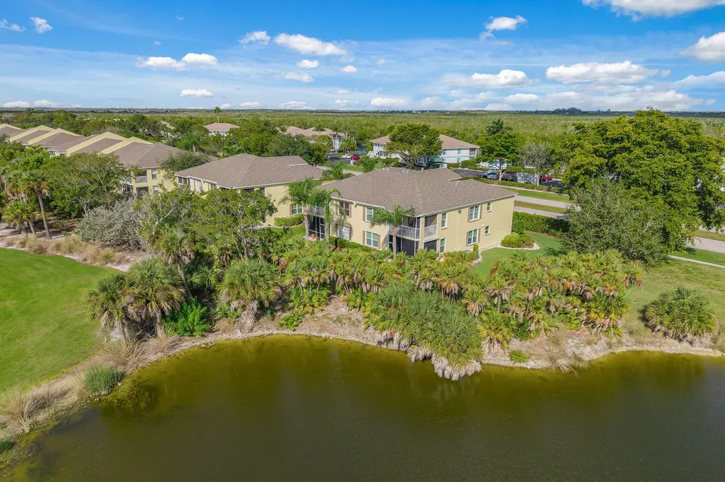 1378 Mainsail Drive Naples FL 34114
