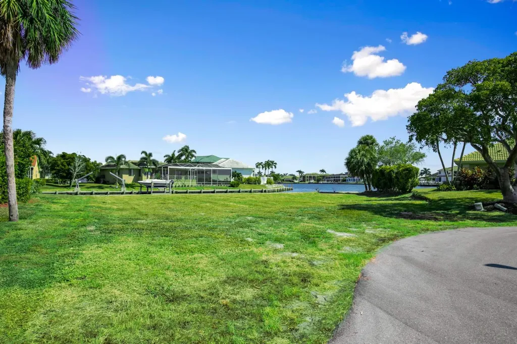 950 Plum Court Marco Island FL 34145