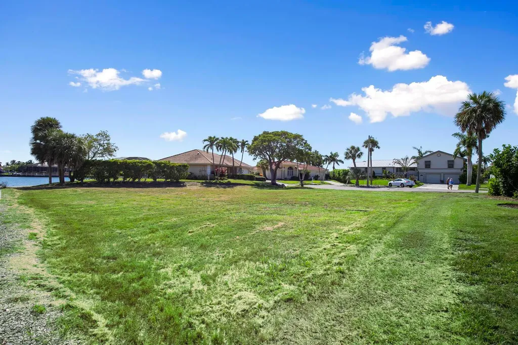 950 Plum Court Marco Island FL 34145