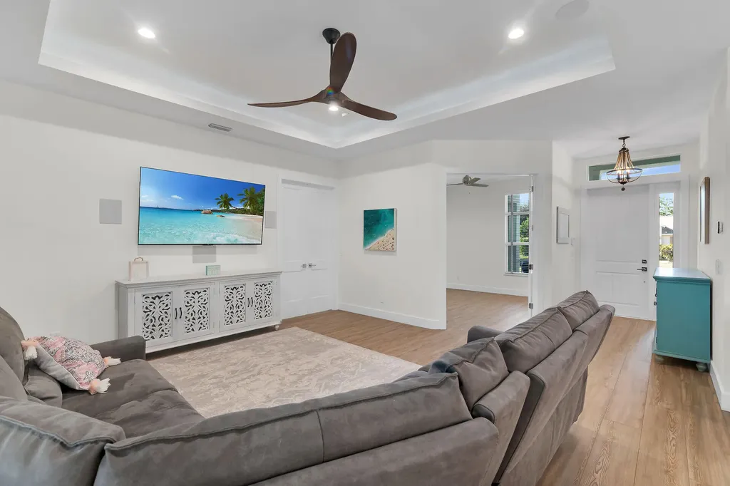 125 Delbrook Way Marco Island FL 34145