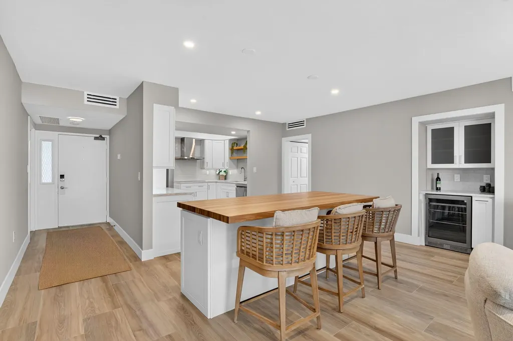 174 S Collier Boulevard S Marco Island FL 34145