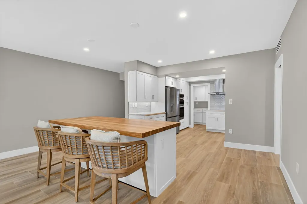 174 S Collier Boulevard S Marco Island FL 34145