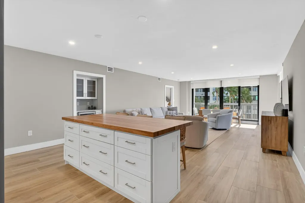 174 S Collier Boulevard S Marco Island FL 34145