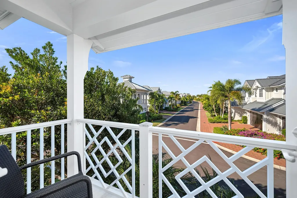 185 15th Street S Naples FL 34102