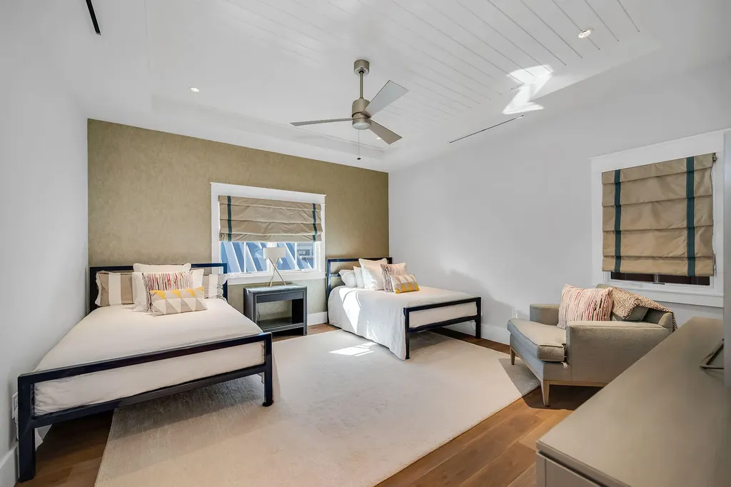 185 15th Street S Naples FL 34102