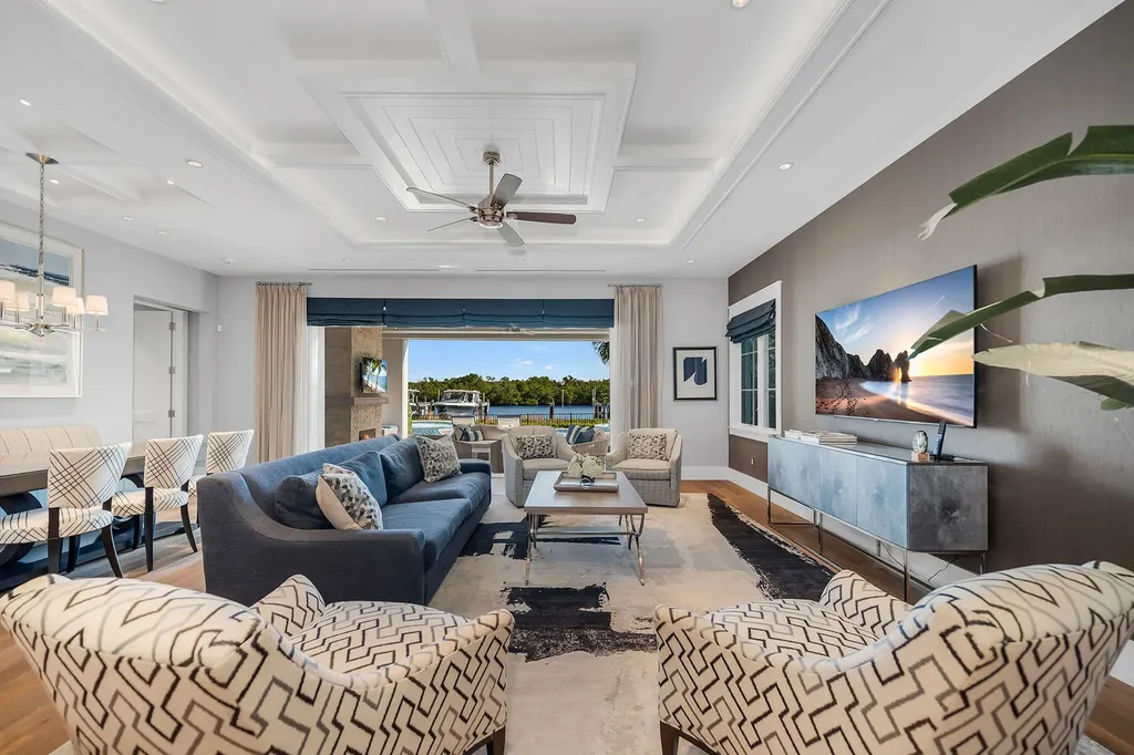 185 15th Street S Naples FL 34102