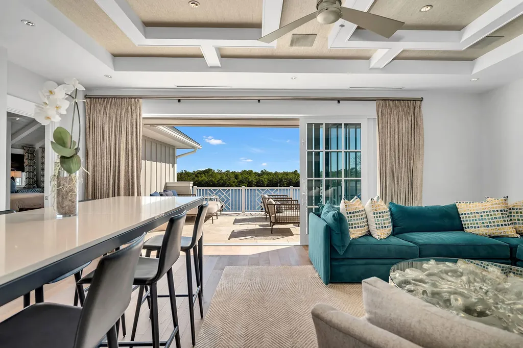 185 15th Street S Naples FL 34102