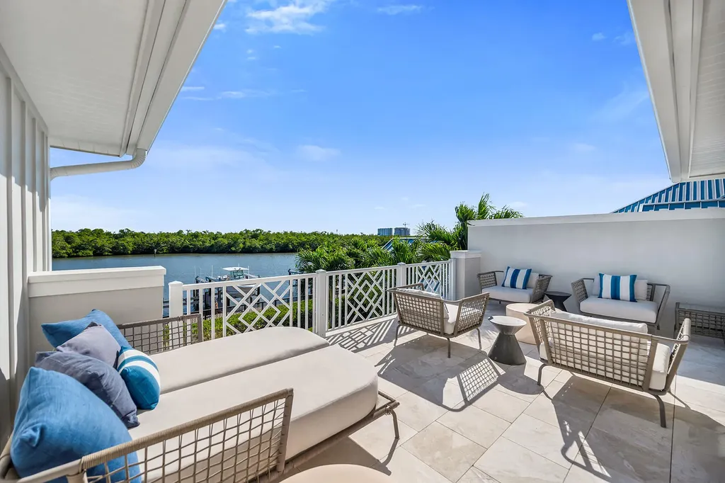 185 15th Street S Naples FL 34102