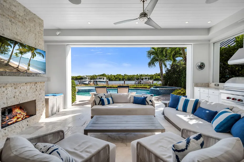 185 15th Street S Naples FL 34102