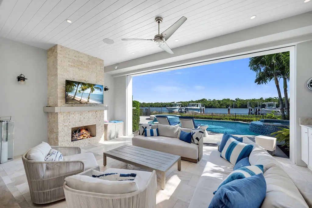 185 15th Street S Naples FL 34102