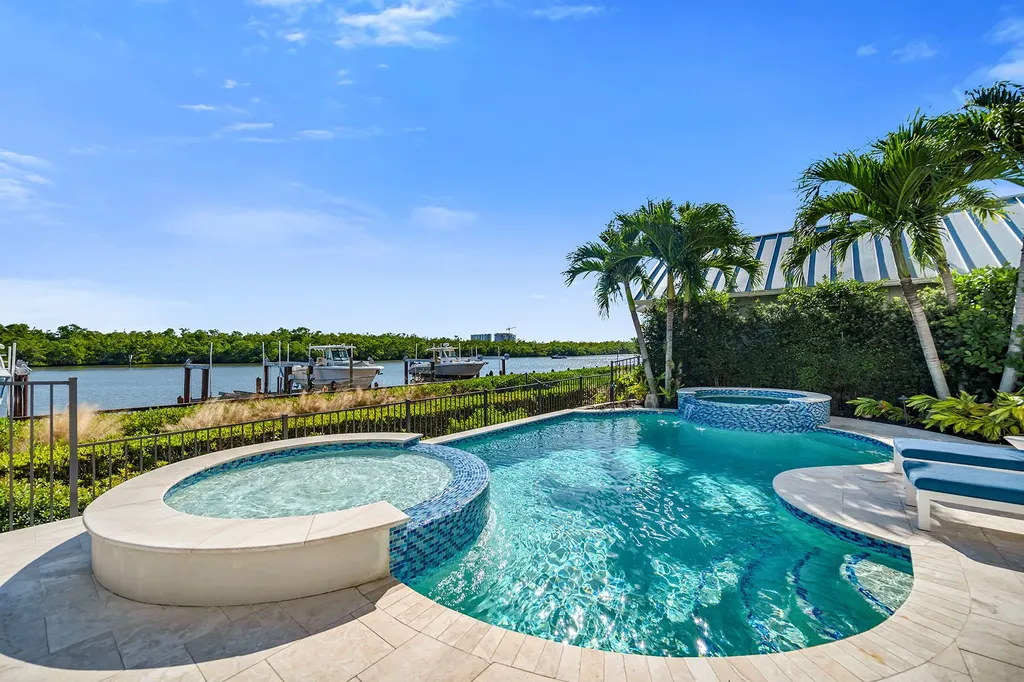 185 15th Street S Naples FL 34102