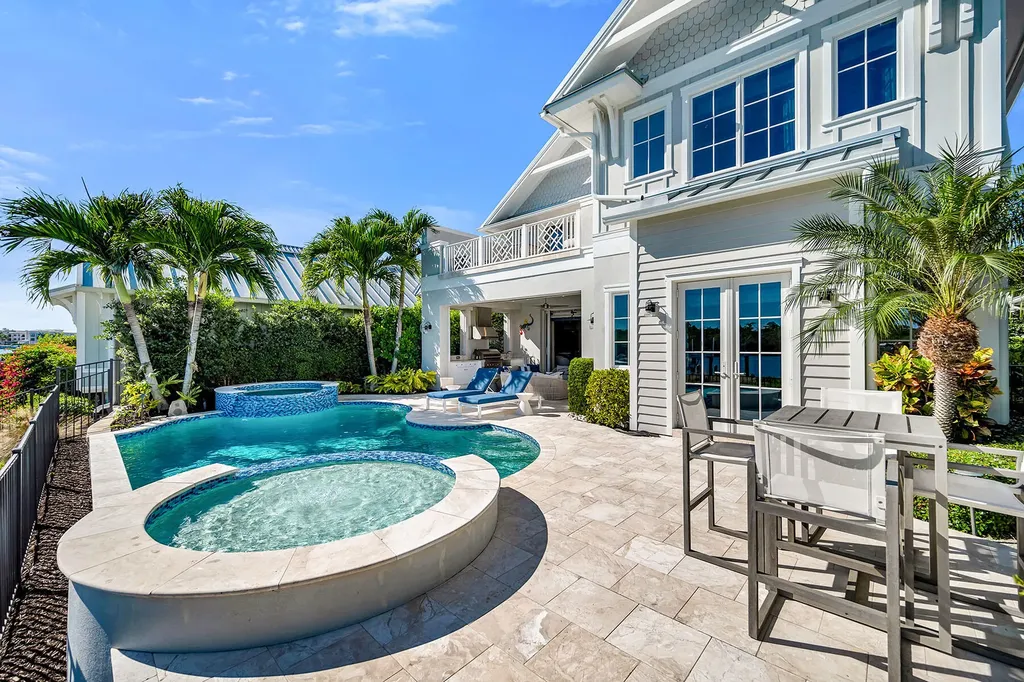 185 15th Street S Naples FL 34102